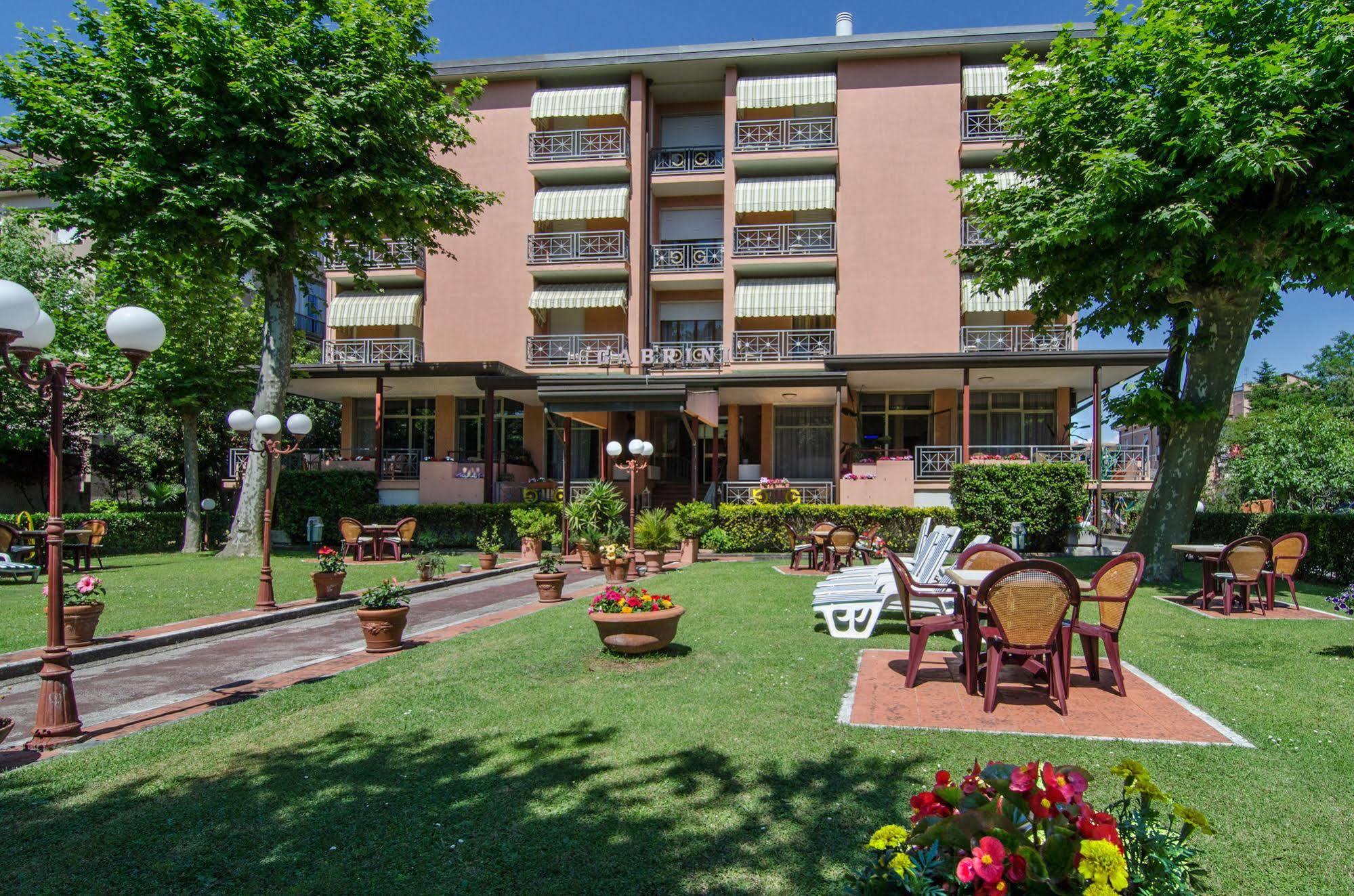Hotel Gabrini Marina di Massa Exterior foto
